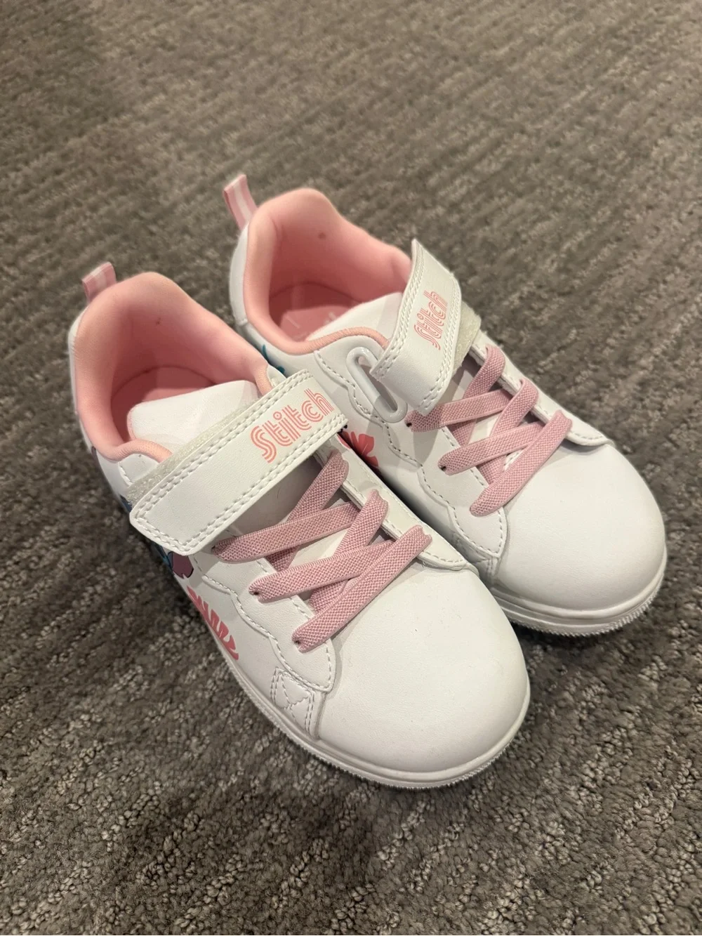 Disney White and Pink Kids Sneakers with Hook-and-Loop Strap  New, never worn.